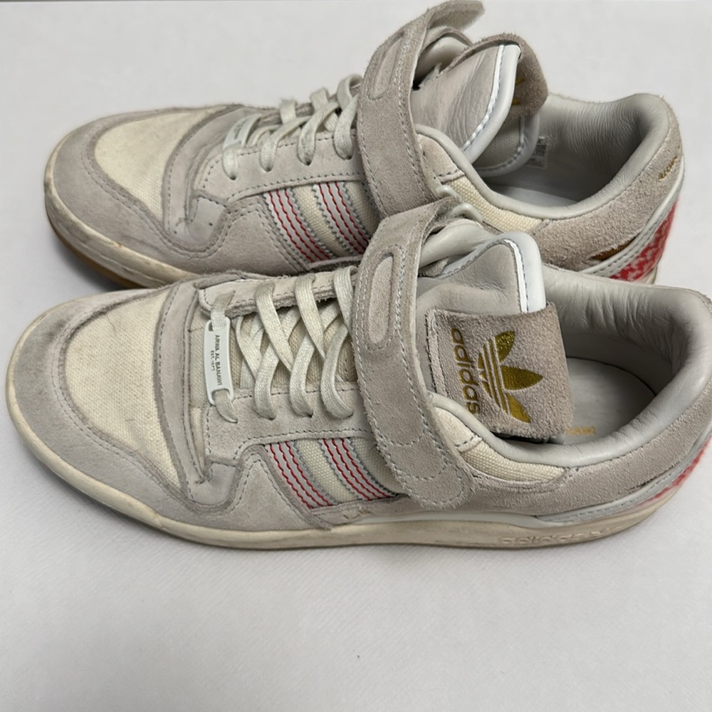 SICKEST ADIDAS!!!! - Picture 6 of 6